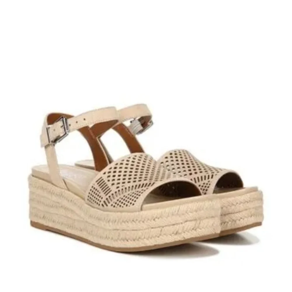 NEW Franco Sarto Tennia Espadrilles Beige